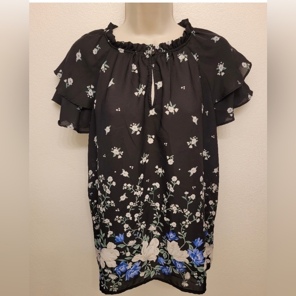 NWT, Old Navy, split neck blouse with layered cap sleeves, pretty floral print